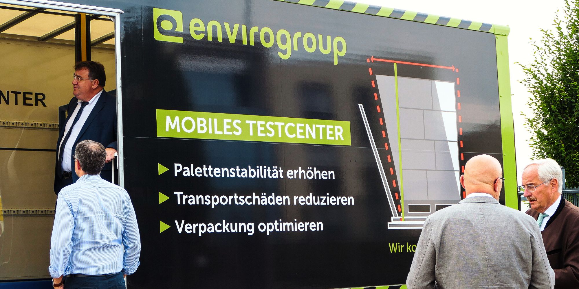 Mobiles Testcenter der envrogroup, Nils Brusius und Marc Weinmeister